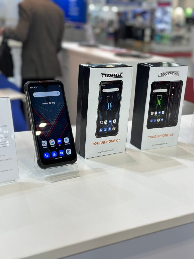 Smartfony TOUGHPHONE na MSV